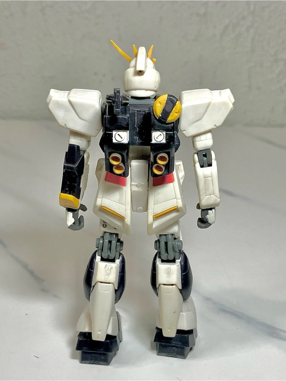 Gundam Universe RX-93 V Nu Gundam Action Figure 6